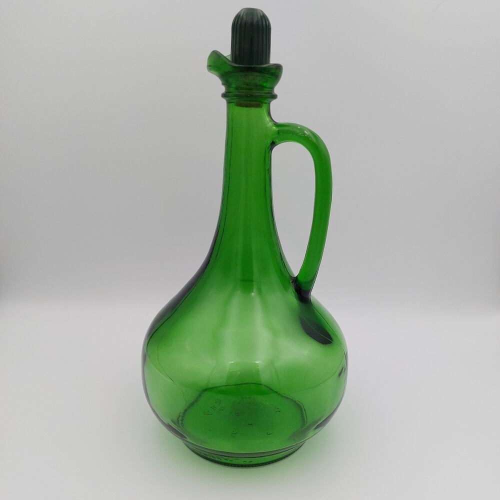 Vintage Wine World 1976 Green Glass Decanter Bottle 1.5L Long Neck Handle